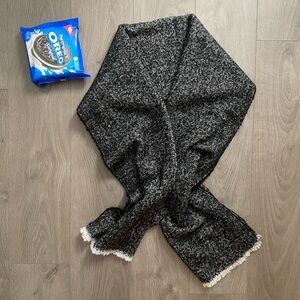 Very large Zara Scarf